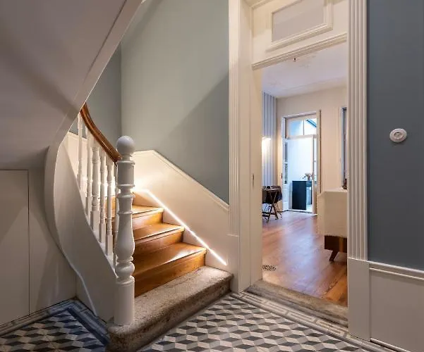 Blau 1911 Bed & Breakfast Porto
